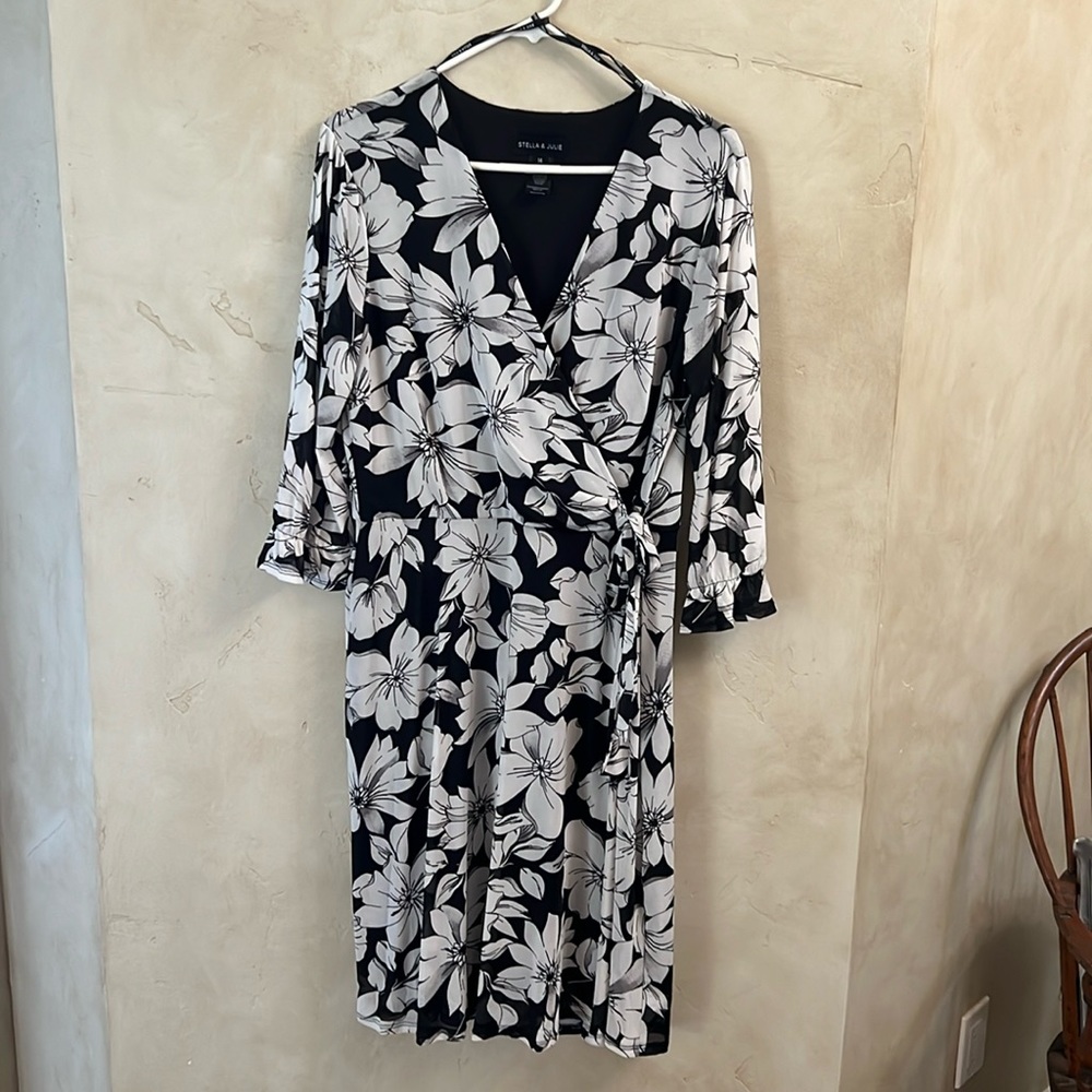 Stella & Julie Romantic Floral Black and White Wrap Style V-neck Midi Dress